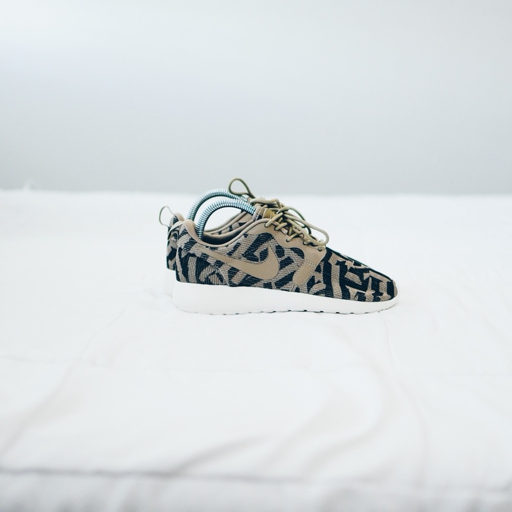 WMNS Nike Rouche ONE KJCRD